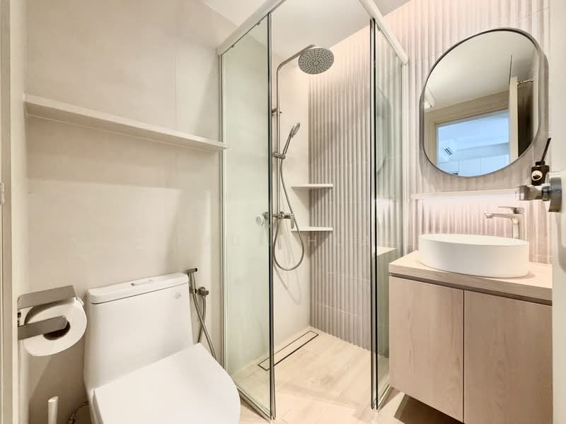 Icon, 10 Gopeng Street, 2 Bedrooms, 1,076 sqft, Apartment For Rent, by Pau Chua, 500243737 - Bathroom - PropertyGuru.com.sg