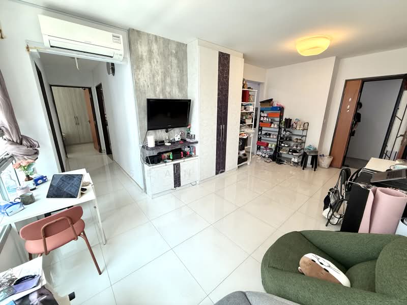26 Ghim Moh Link, 26 Ghim Moh Link, 2 Bedrooms, 721 sqft, HDB Flat For Rent, by Sean Ong, 500243738 - Living Room - PropertyGuru.com.sg