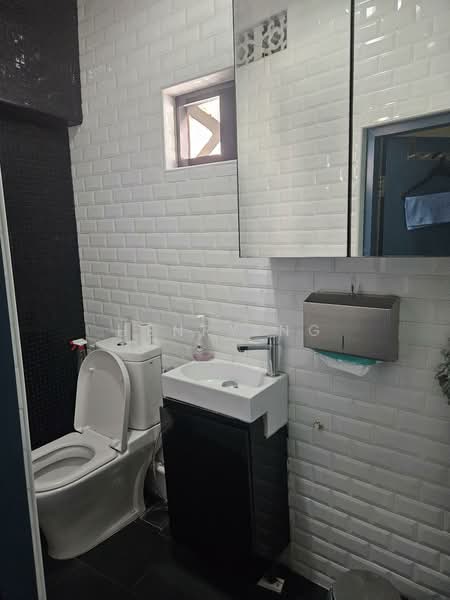 Amoy street, Amoy Street, 1,000 sqft, Office For Rent, by Henry Ng, 500243746 - Bathroom - CommercialGuru.com.sg