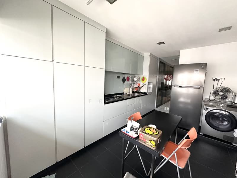 584 Cheng San Court, 584 Ang Mo Kio Avenue 3, Ang Mo Kio / Bishan / Thomson, 2 Bedrooms, 721 sqft, HDB Flat For Sale, by Er Lin, 500243747 - Kitchen - PropertyGuru.com.sg