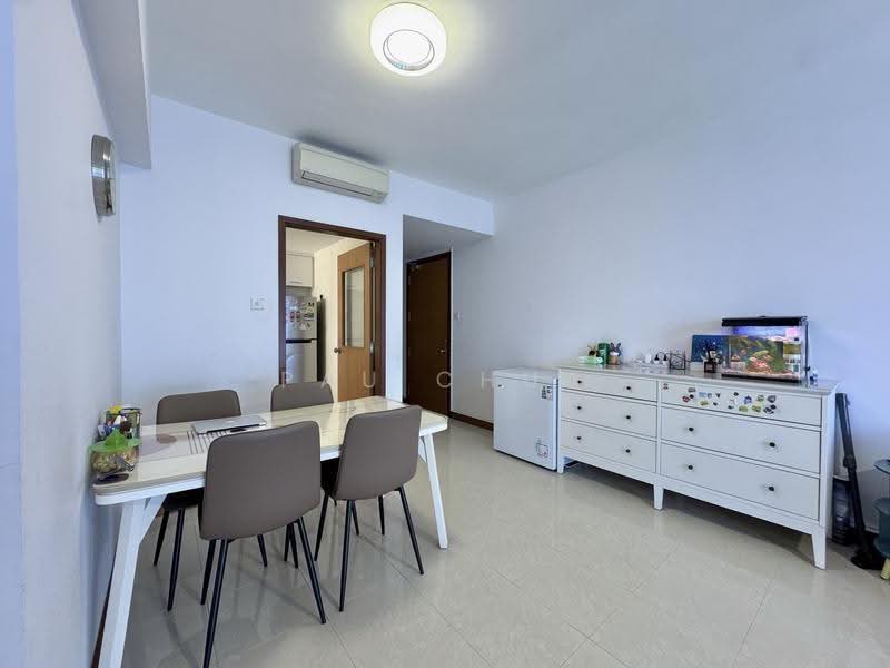 Blue Horizon, 21 West Coast Crescent, 2 Bedrooms, 904 sqft, Condominium For Sale, by Pau Chua, 500243751 - Dining Room - PropertyGuru.com.sg
