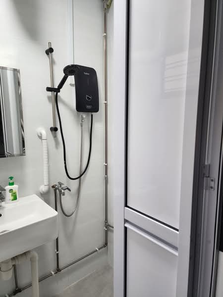 323 Yishun Central, 323 Yishun Central, Sembawang / Yishun, Room Rental, 120 sqft, HDB Flat For Rent, by Jason Lim JY, 500243756 - Bathroom - PropertyGuru.com.sg
