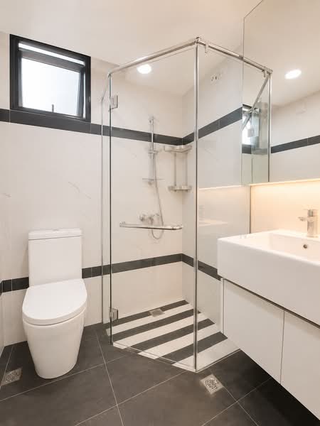 Symphony Suites, 7 Yishun Close, 3 Bedrooms, 786 sqft, Condominium For Rent, by Zedson Tan, 500243759 - Bathroom - PropertyGuru.com.sg