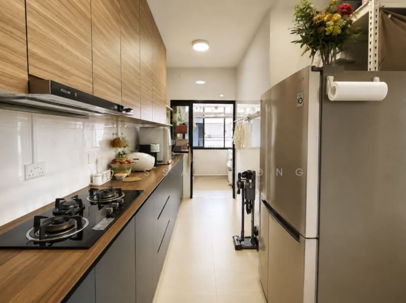 420D Northshore Drive, 420D Northshore Drive, 3 Bedrooms, 1,012 sqft, HDB Flat For Sale, by Klyssa Chong, 500243767 - Kitchen - PropertyGuru.com.sg