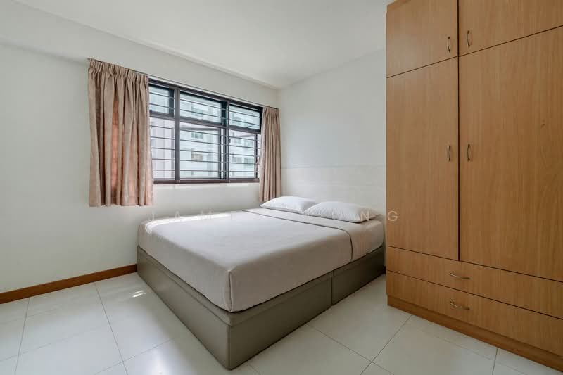 180C Boon Lay Drive, 180C Boon Lay Drive, 2 Bedrooms, 732 sqft, HDB Flat For Sale, by James Wong, 500243779 - Bedroom - PropertyGuru.com.sg