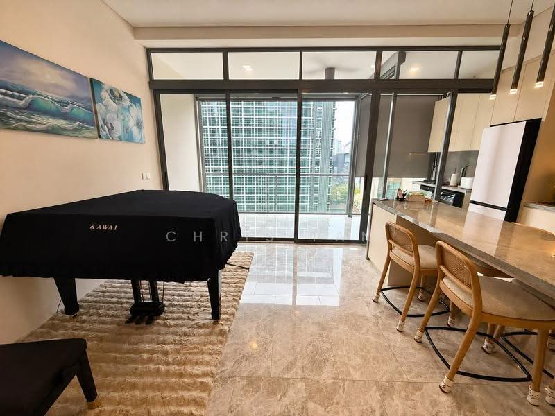 The Laurels @ Cairnhill Road, 38 Cairnhill Road, 2 Bedrooms, 1,001 sqft, Condominium For Sale, by Chris Tan, 500243780 - Kitchen - PropertyGuru.com.sg