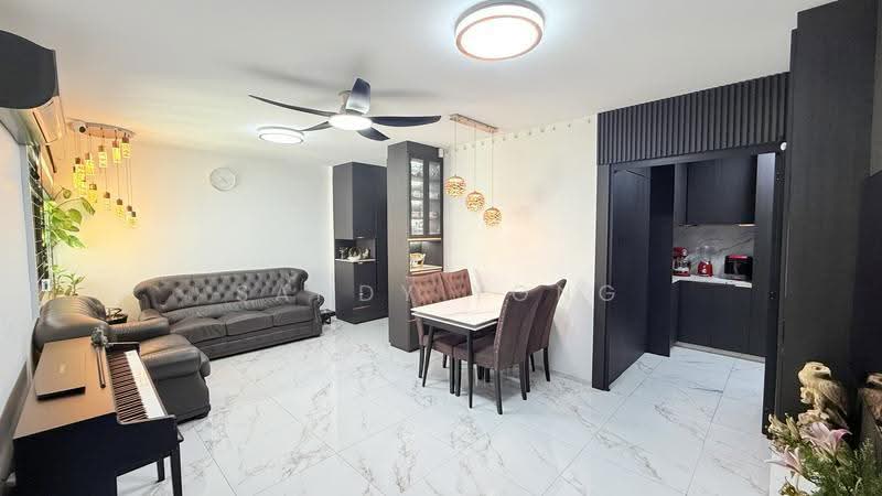 273D Jurong West Avenue 3, 273D Jurong West Avenue 3, Boon Lay / Jurong / Tuas, 3 Bedrooms, 947 sqft, HDB Flat For Sale, by Sandy Yong, 500243781 - Living Room - PropertyGuru.com.sg