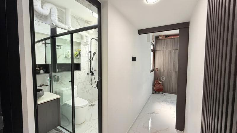 273D Jurong West Avenue 3, 273D Jurong West Avenue 3, Boon Lay / Jurong / Tuas, 3 Bedrooms, 947 sqft, HDB Flat For Sale, by Sandy Yong, 500243781 - Bathroom - PropertyGuru.com.sg