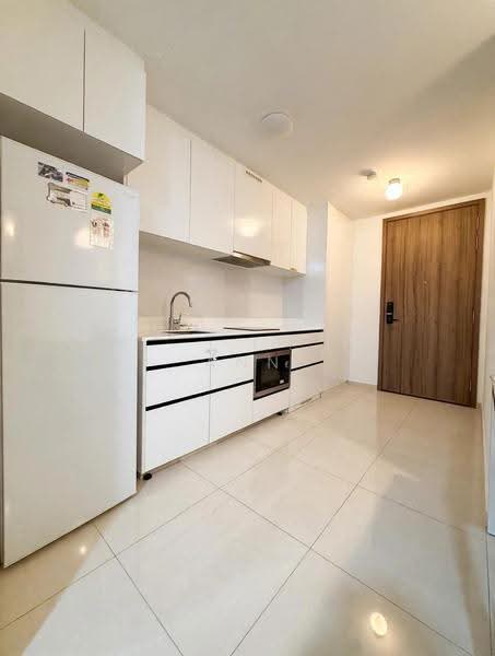 Parc Botannia, 10 Fernvale Street, Seletar / Yio Chu Kang, 2 Bedrooms, 581 sqft, Condominium For Rent, by Ann Ng 黄子玹, 500243786 - Kitchen - PropertyGuru.com.sg
