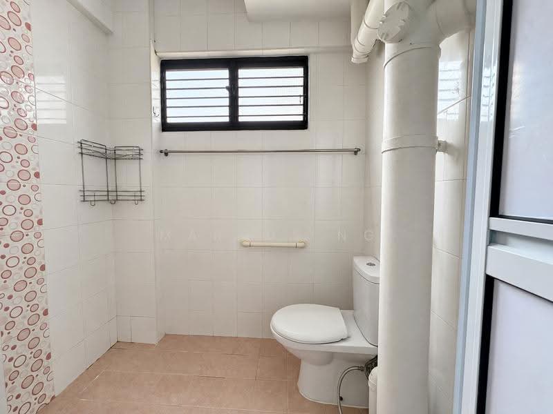 102 Bukit Purmei Road, 102 Bukit Purmei Road, Harbourfront / Telok Blangah, 2 Bedrooms, 786 sqft, HDB Flat For Rent, by Marcus Ng, 500243806 - Master Bathroom - PropertyGuru.com.sg