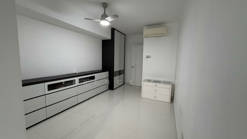 Pandan Valley, 4 Pandan Valley, 3 Bedrooms, 1,345 sqft, Condominium For Rent, by Terence Yew, 500243807 - Master bedroom - PropertyGuru.com.sg