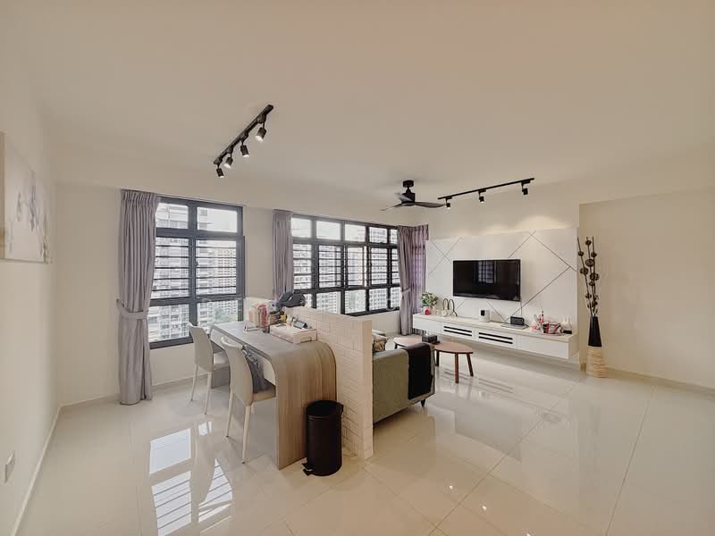 472C Fernvale Street, 472C Fernvale Street, 3 Bedrooms, 1,216 sqft, HDB Flat For Sale, by Benji Chia, 500243827 - Living Room - PropertyGuru.com.sg