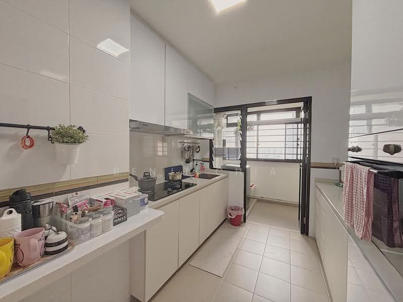 472C Fernvale Street, 472C Fernvale Street, 3 Bedrooms, 1,216 sqft, HDB Flat For Sale, by Benji Chia, 500243827 - Kitchen - PropertyGuru.com.sg