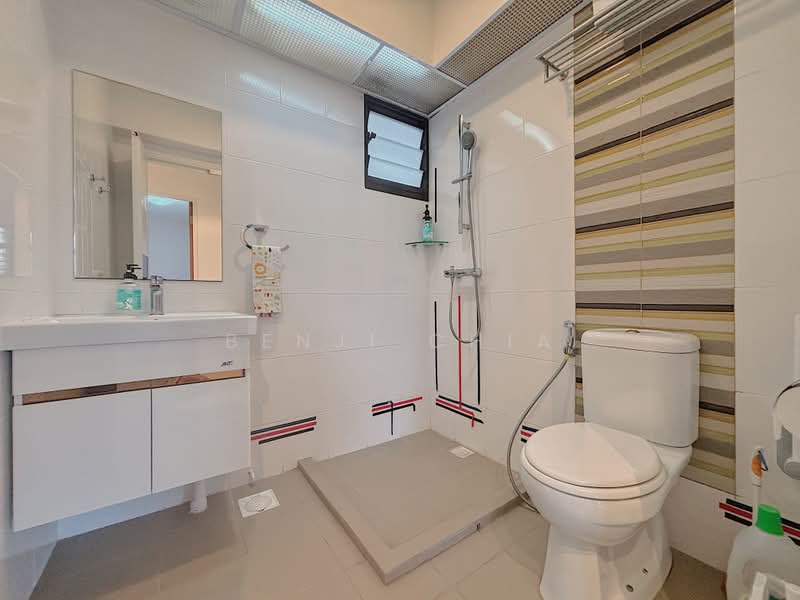 472C Fernvale Street, 472C Fernvale Street, 3 Bedrooms, 1,216 sqft, HDB Flat For Sale, by Benji Chia, 500243827 - Bathroom - PropertyGuru.com.sg
