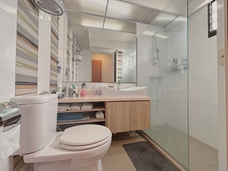 472C Fernvale Street, 472C Fernvale Street, 3 Bedrooms, 1,216 sqft, HDB Flat For Sale, by Benji Chia, 500243827 - Bathroom - PropertyGuru.com.sg