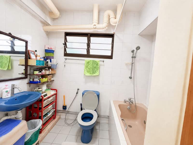 285B Toh Guan Road, 285B Toh Guan Road, 3 Bedrooms, 1,324 sqft, HDB Flat For Sale, by GANESHKUMAR K, 500243832 - Bathroom - PropertyGuru.com.sg