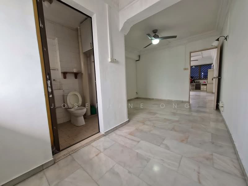 401 Serangoon Avenue 1, 401 Serangoon Avenue 1, 4 Bedrooms, 1,216 sqft, HDB Flat For Sale, by Josephine Ong, 500243836 - Master Bedroom - PropertyGuru.com.sg