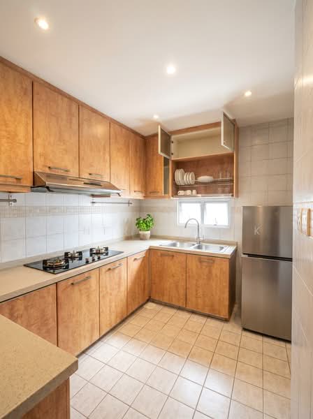 Bishan Loft, 31 Bishan Street 11, 4 Bedrooms, 1,400 sqft, Condominium For Rent, by Winfred Quek, 500243837 - Kitchen - PropertyGuru.com.sg
