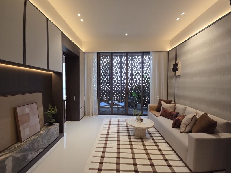 Parksuites, 20 Holland Grove Road, 2 Bedrooms, 786 sqft, Condominium For Sale, by Ellynn Yap, 500243840 - Living Room - PropertyGuru.com.sg