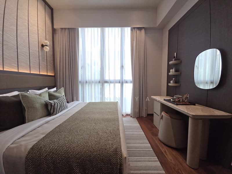Parksuites, 20 Holland Grove Road, 2 Bedrooms, 786 sqft, Condominium For Sale, by Ellynn Yap, 500243840 - Bedroom - PropertyGuru.com.sg