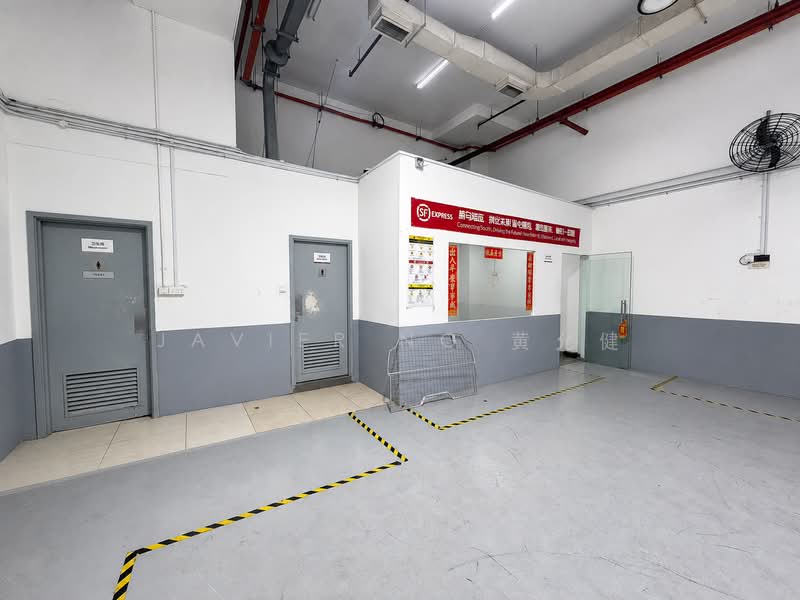 TCH Techcentre, 71 Toh Guan Road East, 1,636 sqft, Factory / Workshop (B2) For Rent, by Javier Ng 黄允健, 500243846 - Interior - CommercialGuru.com.sg