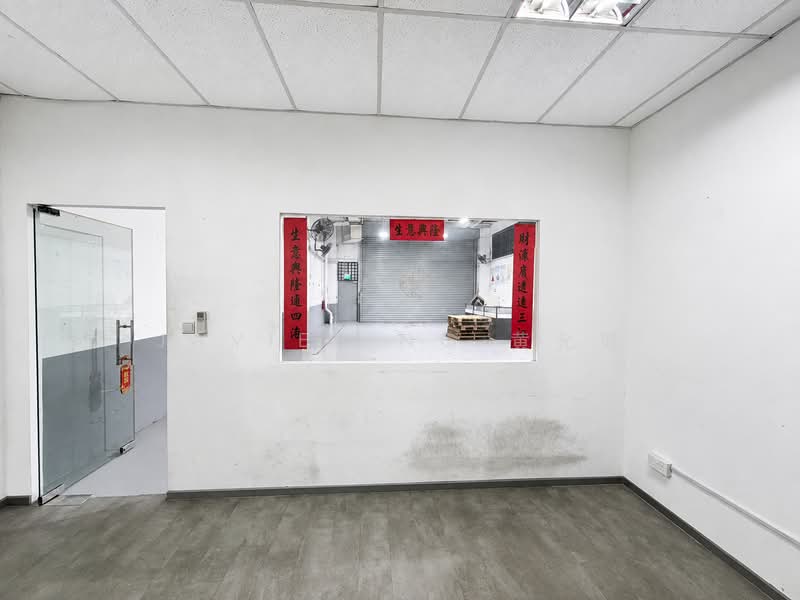 TCH Techcentre, 71 Toh Guan Road East, 1,636 sqft, Factory / Workshop (B2) For Rent, by Javier Ng 黄允健, 500243846 - Interior - CommercialGuru.com.sg