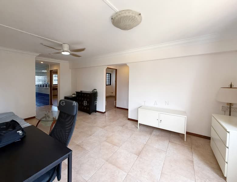 418 Bedok North Avenue 2, 418 Bedok North Avenue 2, 3 Bedrooms, 990 sqft, HDB Flat For Rent, by Gabriel Tan, 500243851 - From Main Entrance  - PropertyGuru.com.sg