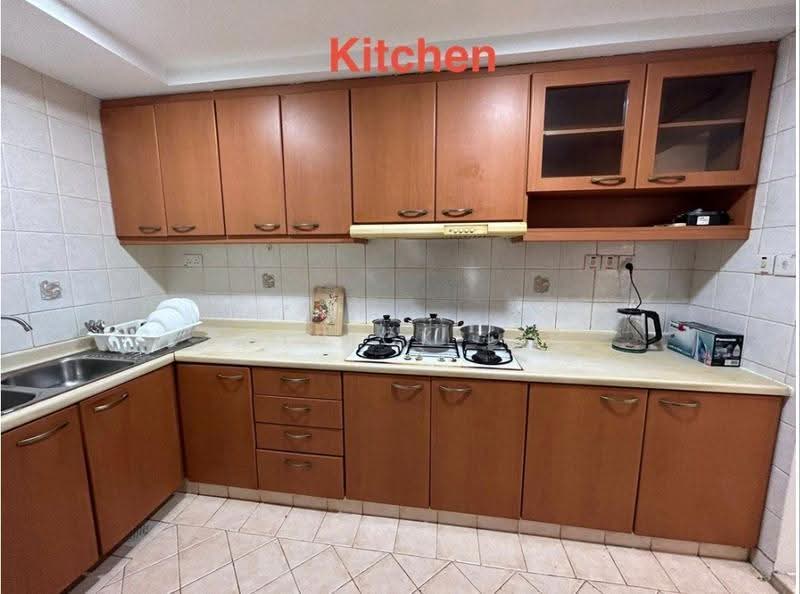 Dunman Place, 515 Dunman Road, Room Rental, 130 sqft, Condominium For Rent, by Patrick Lim, 500243858 - Modern L-Shaped Kitchen - PropertyGuru.com.sg