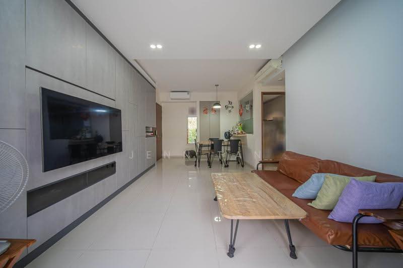 The Visionaire, 174 Canberra Drive, 3 Bedrooms, 980 sqft, Condominium For Sale, by Jenn Tan, 500243873 - Living Room - PropertyGuru.com.sg