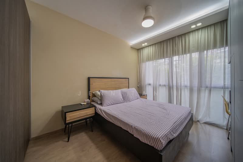 The Visionaire, 174 Canberra Drive, 3 Bedrooms, 980 sqft, Condominium For Sale, by Jenn Tan, 500243873 - Master Bedroom - PropertyGuru.com.sg