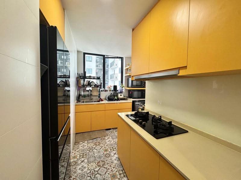 Foresque Residences, 107 Petir Road, 3 Bedrooms, 1,130 sqft, Condominium For Sale, by Eugen Tan, 500243880 - Kitchen - PropertyGuru.com.sg