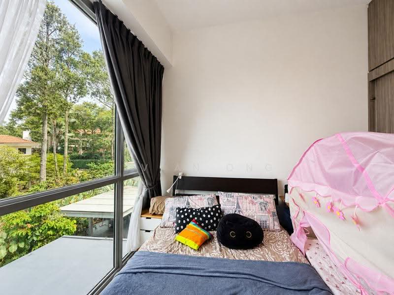 Pollen & Bleu, 15 Farrer Drive, 2 Bedrooms, 1,163 sqft, Condominium For Sale, by Vivian Ong, 500243888 - Junior Master Bedroom - PropertyGuru.com.sg