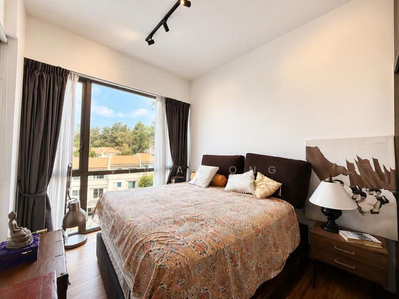 Pollen & Bleu, 15 Farrer Drive, 2 Bedrooms, 1,163 sqft, Condominium For Sale, by Vivian Ong, 500243888 - Master Bedroom - PropertyGuru.com.sg