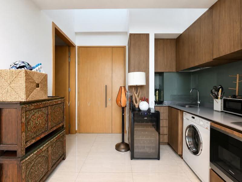 Pollen & Bleu, 15 Farrer Drive, 2 Bedrooms, 1,163 sqft, Condominium For Sale, by Vivian Ong, 500243888 - Kitchen - PropertyGuru.com.sg