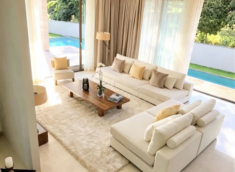Andrew Road_Caldecott Hill_Bungalow For Rent, Tanglin / Holland / Bukit Timah, 7 Bedrooms, 9,450 sqft, Good Class Bungalow For Rent, by Wendy Neo 温蒂梁, 500243891 - Living Room - PropertyGuru.com.sg