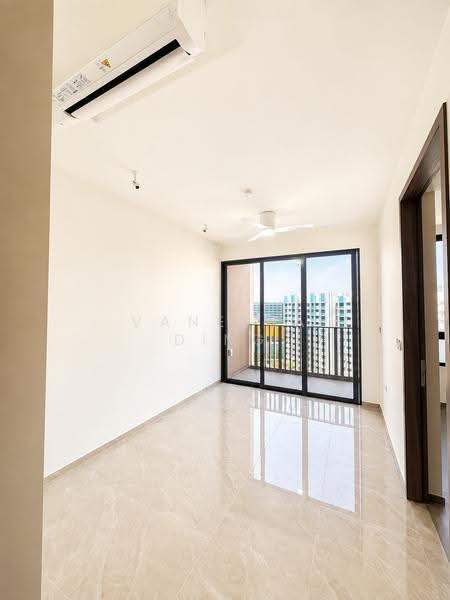 Norwood Grand, , 1 Bedroom, 495 sqft, Condominium For Rent, by Vanessa Ding, 500243900 - Balcony - PropertyGuru.com.sg