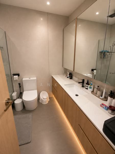 Signature Park, 46 Toh Tuck Road, 2 Bedrooms, 1,023 sqft, Condominium For Sale, by Frank Goh, 500243908 - Bathroom - PropertyGuru.com.sg