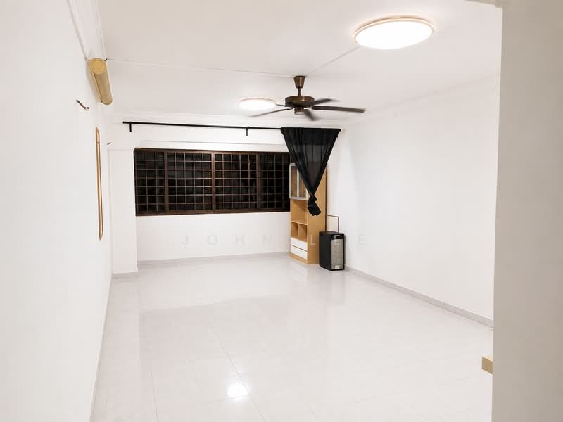 13 Teck Whye Lane, 13 Teck Whye Lane, 3 Bedrooms, 1,281 sqft, HDB Flat For Rent, by John Lee, 500243911 - Living Room - PropertyGuru.com.sg