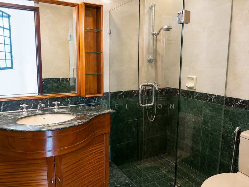 Springdale Condo, 53 Hindhede Walk, 3 Bedrooms, 1,150 sqft, Condominium For Rent, by Rachel Hon, 500243913 - Bathroom - PropertyGuru.com.sg