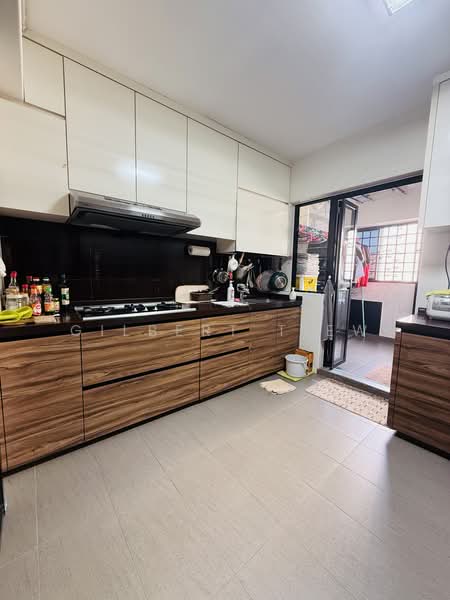 713 Tampines Street 71, 713 Tampines Street 71, Pasir Ris / Tampines, 3 Bedrooms, 1,076 sqft, HDB Flat For Sale, by Gilbert Tiew, 500243916 - Kitchen - PropertyGuru.com.sg