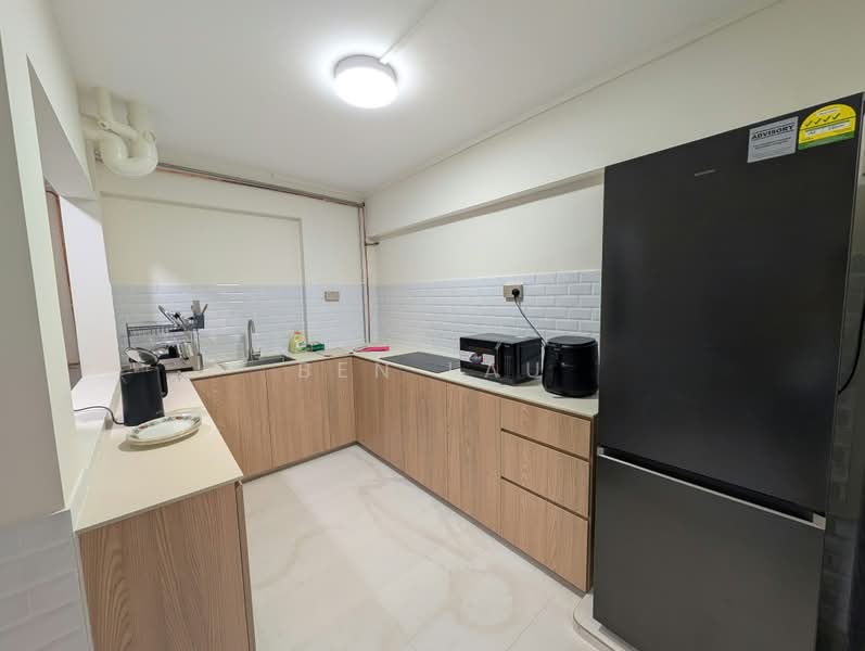 864 Jurong West Street 81, 864 Jurong West Street 81, Room Rental, 120 sqft, HDB Flat For Rent, by Ben Lau, 500243925 - Kitchen - PropertyGuru.com.sg