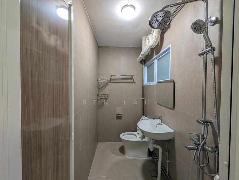 864 Jurong West Street 81, 864 Jurong West Street 81, Room Rental, 120 sqft, HDB Flat For Rent, by Ben Lau, 500243925 - Common Sharing Bathroom - PropertyGuru.com.sg