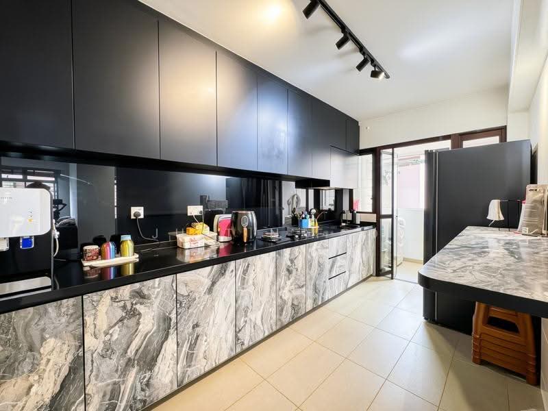 458A Sengkang West Road, 458A Sengkang West Road, Seletar / Yio Chu Kang, 3 Bedrooms, 1,216 sqft, HDB Flat For Sale, by Justin Foo, 500243941 - Kitchen - PropertyGuru.com.sg