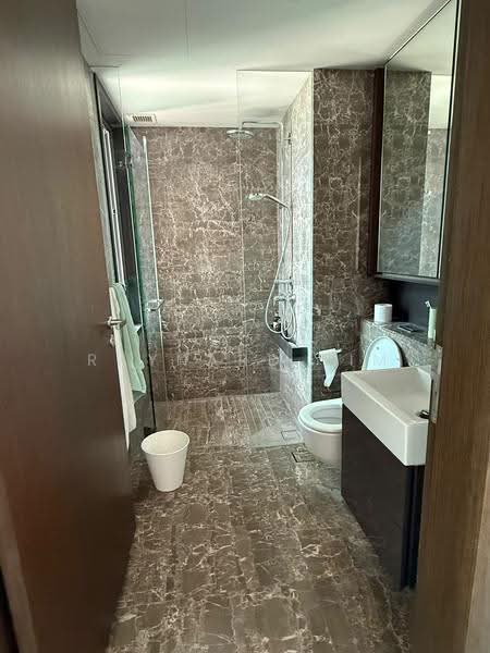 Principal Garden, 91 Prince Charles Crescent, 1 Bedroom, 506 sqft, Condominium For Rent, by Raynard Lim, 500243945 - Bathroom - PropertyGuru.com.sg