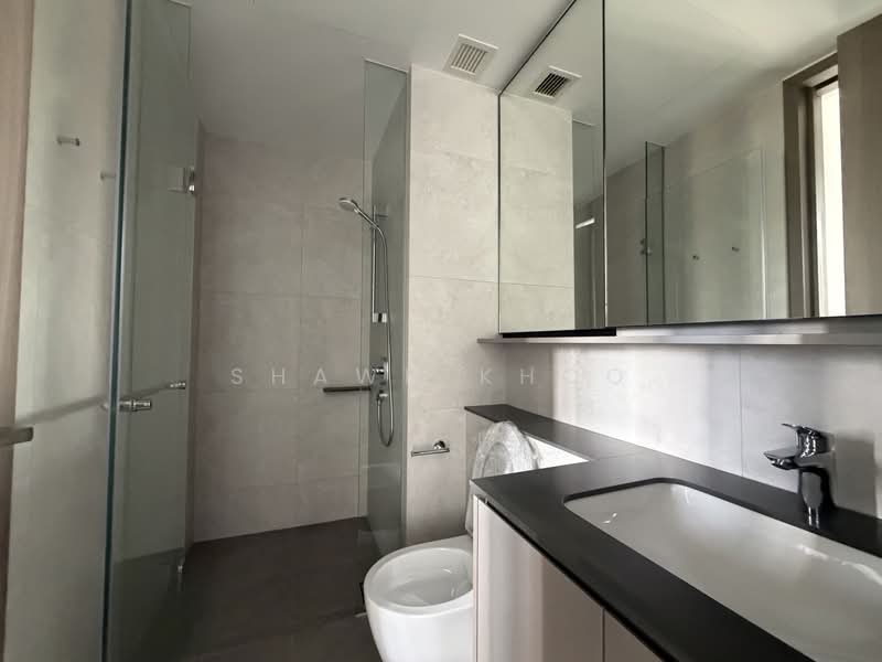 Norwood Grand, 10 Champions Way, 1 Bedroom, 624 sqft, Condominium For Rent, by Shawn Khoo, 500243952 - Bathroom - PropertyGuru.com.sg