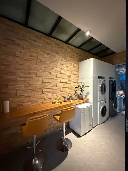 Kerong Walk, , 8 Bedrooms, 6,800 sqft, Corner Terrace For Sale, by Eric Yeo, 500243969 - Interior - PropertyGuru.com.sg