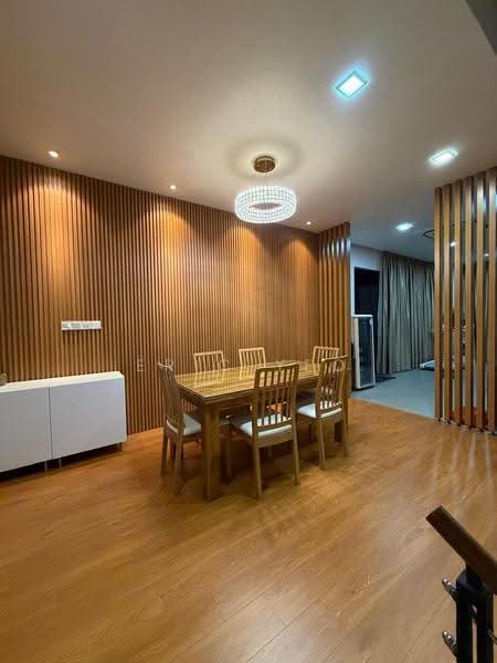 Kerong Walk, , 8 Bedrooms, 6,800 sqft, Corner Terrace For Sale, by Eric Yeo, 500243969 - Dining Room - PropertyGuru.com.sg