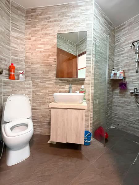 299 Punggol Central, 299 Punggol Central, 3 Bedrooms, 979 sqft, HDB Flat For Sale, by Yuna Lim, 500243980 - Bathroom - PropertyGuru.com.sg