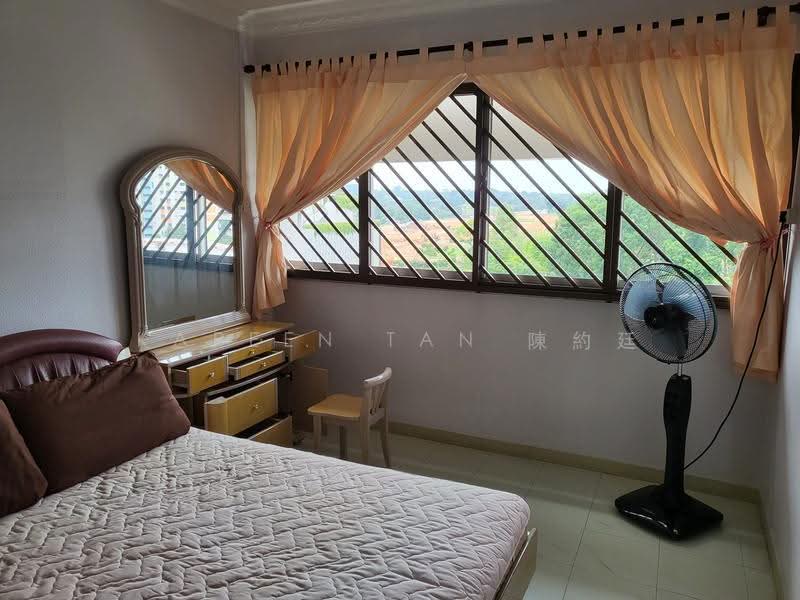 828 Yishun Street 81, 828 Yishun Street 81, 4 Bedrooms, 1,600 sqft, HDB Flat For Rent, by Kareen Tan 陳約廷, 500244008 - Bedroom - PropertyGuru.com.sg