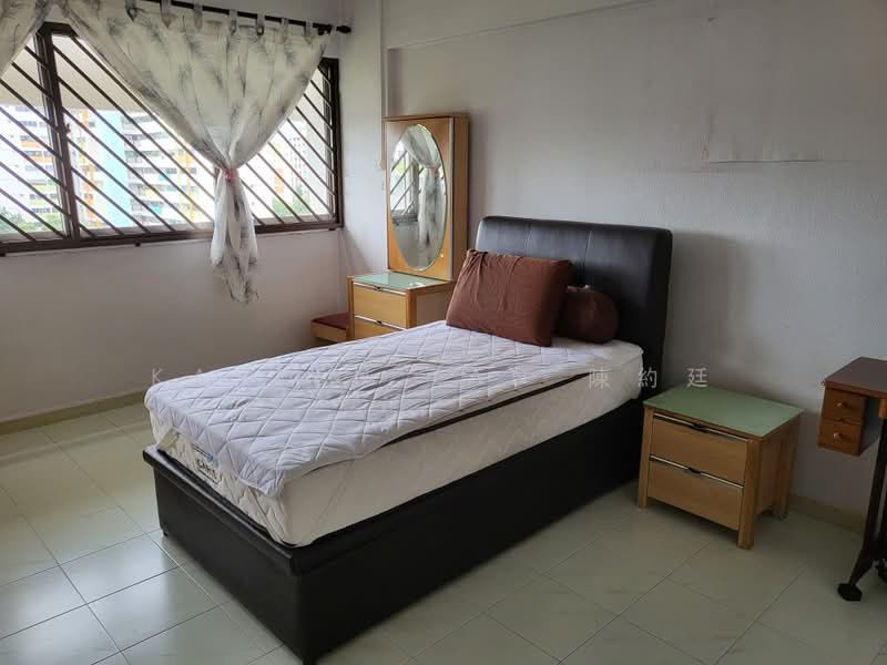 828 Yishun Street 81, 828 Yishun Street 81, 4 Bedrooms, 1,600 sqft, HDB Flat For Rent, by Kareen Tan 陳約廷, 500244008 - Bedroom - PropertyGuru.com.sg